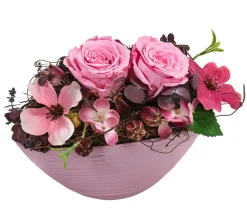 Dehner Konservierte Rosen - Keramik-Jardiniere mit Longlife-Rose Juna, , ca. B23/H15/T12 cm Rosa