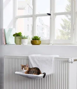 Dehner Lieblinge Mehr Schlaf- & Kratzmöbel - Katzen-Heizungshängematte Homey Weiß