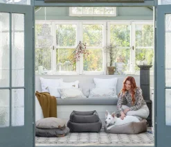 Dehner Lieblinge Hundebetten & Körbe|Katzenbetten & Katzenkissen - Kuchebett Woof, rechteckig, Grau