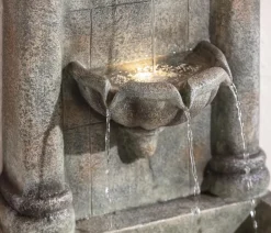Dehner Polyresin-Wandbrunnen Faro, solarfähig, ca. H103,5 cm Hot