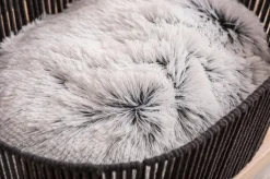 Dehner Premium Lovely Katzenbetten & Katzenkissen - Kuschelbett Entspannung, oval, , ca. B45/H18/T35 cm Schwarz