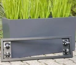 eastwest Fiberglas-Pflanzkübel mit Pflanzenroller, rechteckig Anthrazit Sale