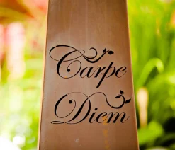 Ferrum Dekoartikel|Mehr Gartendekoration - Rost-Säule Trapez Carpe Diem Braun