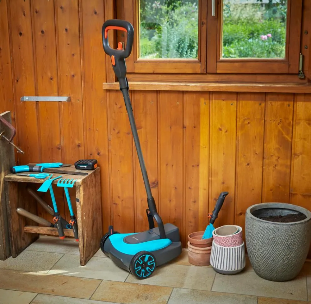 Gardena Rasenmäher & Rasentrimmer - Akku-Rasenmäher-Set HandyMower 22/18V P4A, ca. B34,5/H126/T38,5 cm