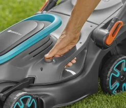 Gardena Akku-Rasenmäher-Set PowerMax 37/36V P4A Ready-To-Use Anthrazit