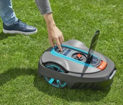 Gardena Rasenmäher & Rasentrimmer - Mähroboter-Set smart SILENO City 600