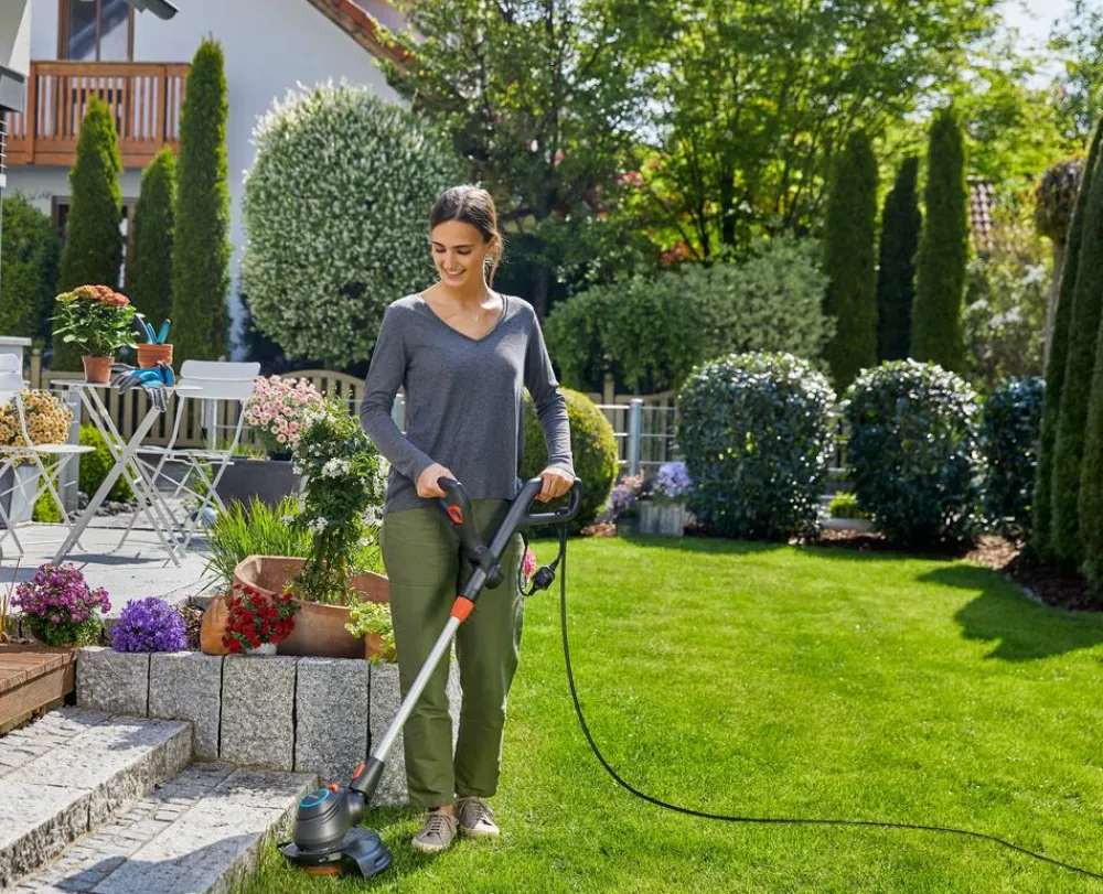 Gardena Rasenmäher & Rasentrimmer - Turbotrimmer ComfortCut 550/28 Schwarz