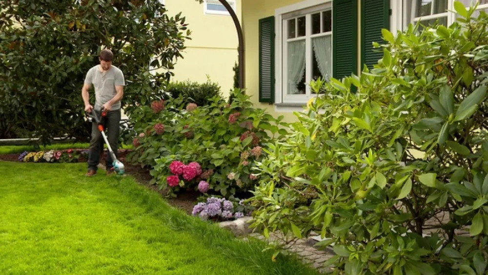 Gardena Rasenmäher & Rasentrimmer - Turbotrimmer SmallCut 300/23