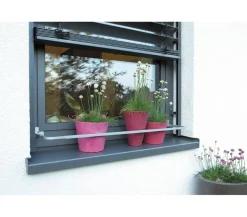 Hecht Pflanzkübel & Blumenkästen|Mehr Blumentopfzubehör - Aluminium-Blumenkastenhalterung Flora, 74-110 x 15,5-19 cm Grau