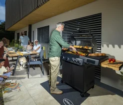Rösle Gasgrills - Gasgrill Epicflame Pro 4 50 mbar, ca. B119/H138/T61 cm Schwarz