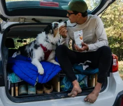 RUFFWEAR® Highands™ Hundeschafsack Lila Clearance