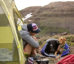 RUFFWEAR® Highands™ Hundeschafsack Lila Clearance