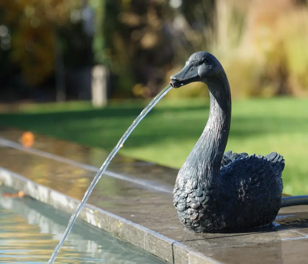 Ubbink Gartenbrunnen - Polyresin-Wasserspeier Froschkönigin, ca. B19/H27/T20 cm